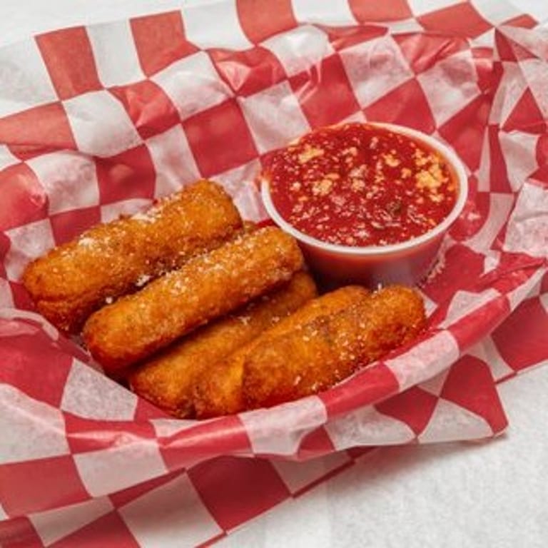 Golden Mozzarella Sticks: A Cheesy Delight